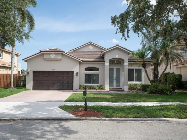 16404 Diamond Pl, Weston, FL 33331