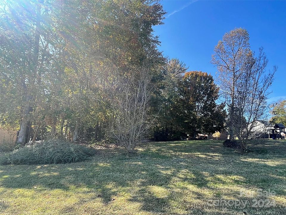 2nd image of 0 Grandview St