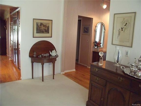 4th image of 30640 Ramblewood Club Dr #1