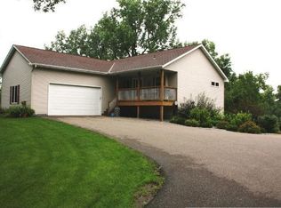 169 White Pine Rd, Lino Lakes, MN 55014