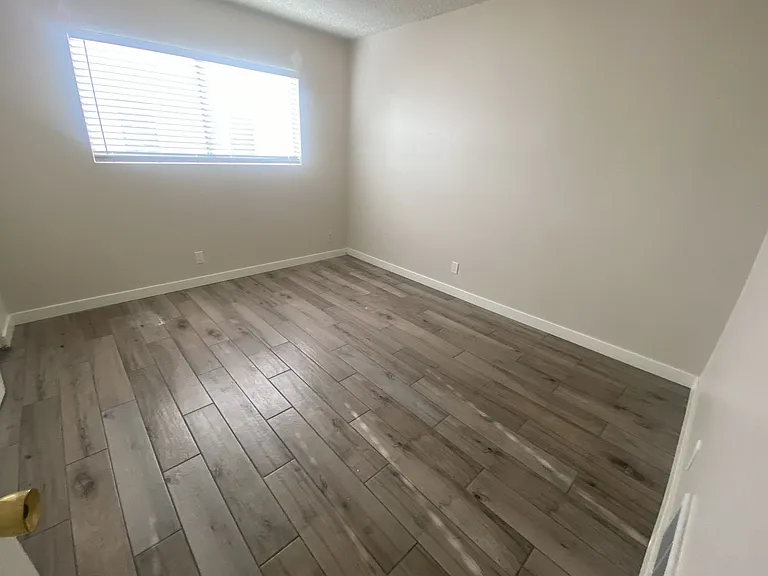 3706 Del Amo Blvd — Photo 8