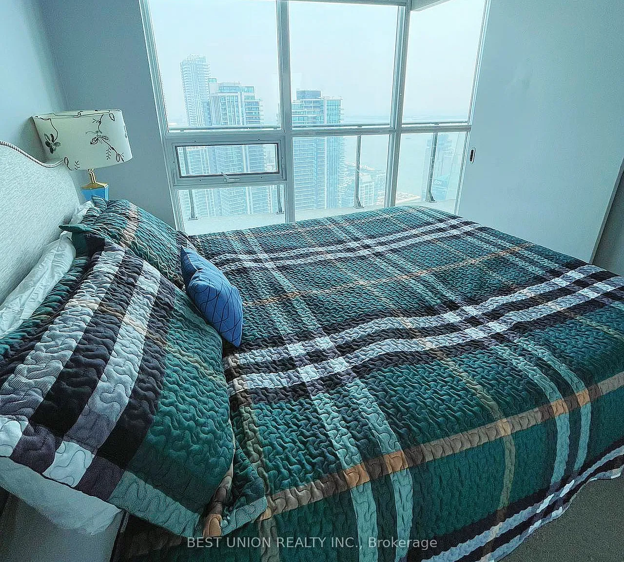 2 bed, $2,550 — Photo 4