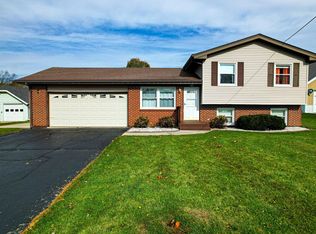 102 W Main St, Monroe Center, IL 61052