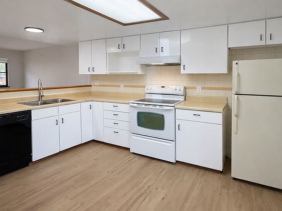 3rd image of 1840 Monterey Rd APT D