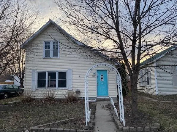 321 S Main St, Lake Crystal, MN 56055