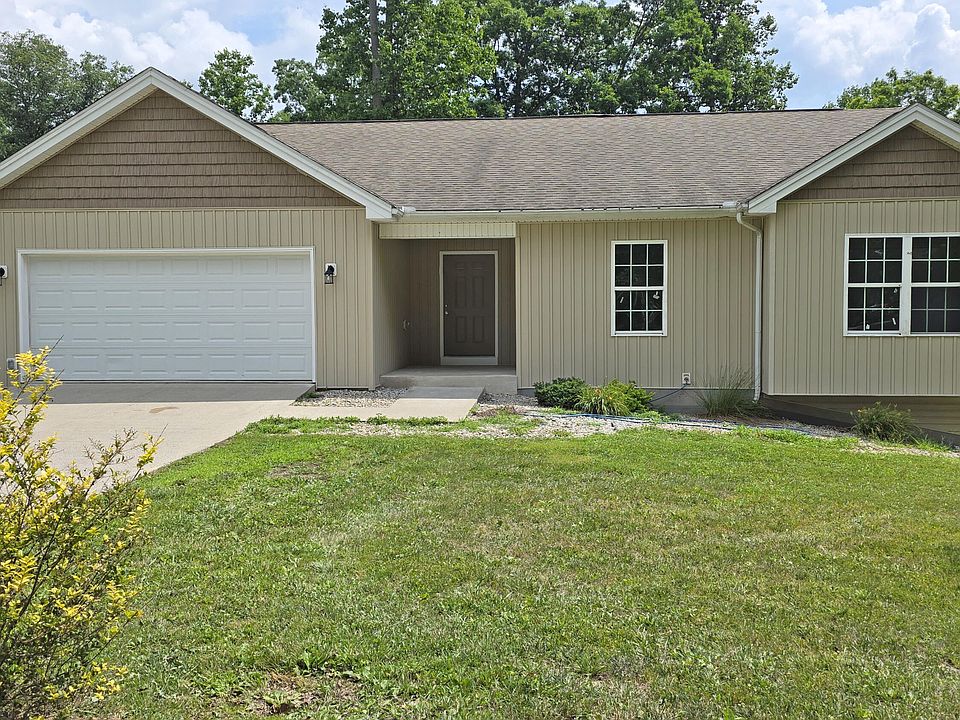 1st image of 422 Scarlet Oak Dr