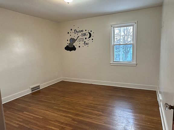3rd image of 2910 Grand Ave #1