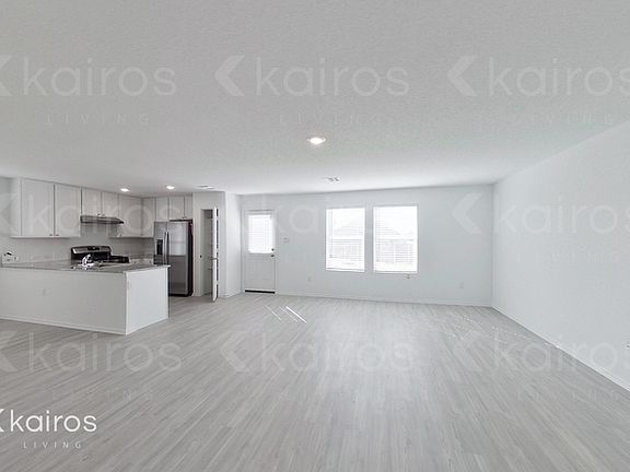 4th image of 4220 Fluvial Cir