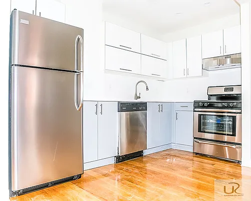 Rented by Town Residential | media 2