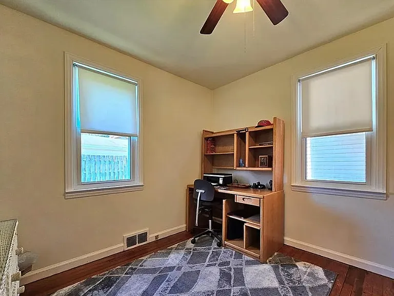 115 Kiefer St — Photo 4