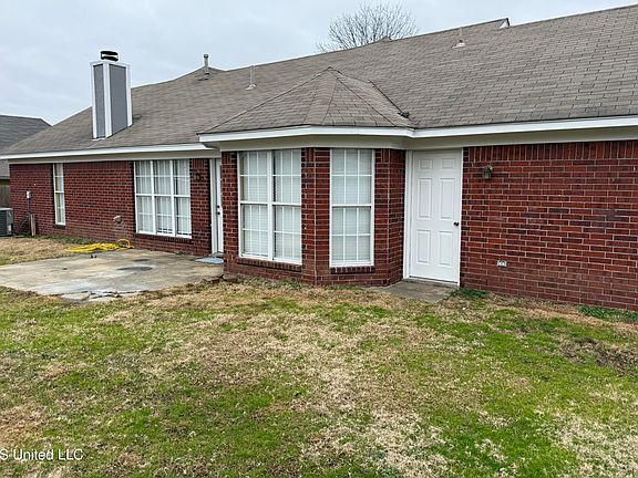 2nd image of 7305 Fox Hollow Ln