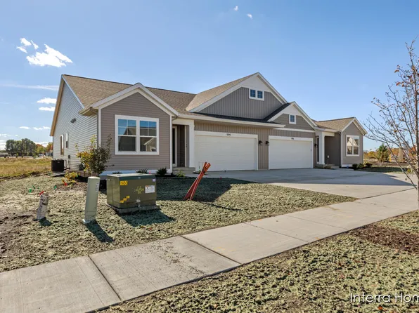 994 Scioto Dr NW #2, Comstock Park, MI 49321