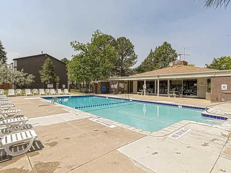 Pine Creek Apartments — Photo 20
