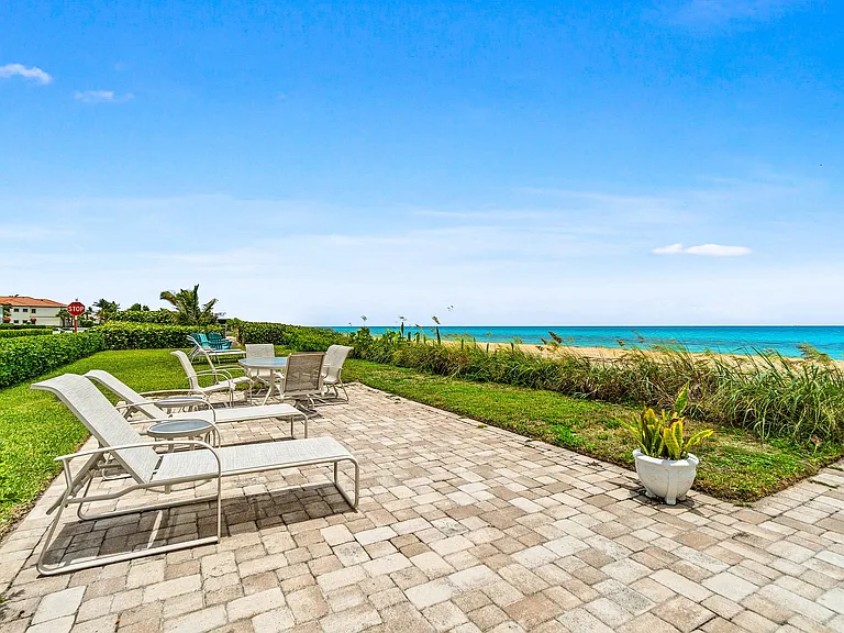 5615 N Ocean Blvd #10 — Photo 36
