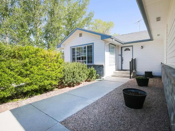 1714 Pennington Dr, Ontario, OR 97914