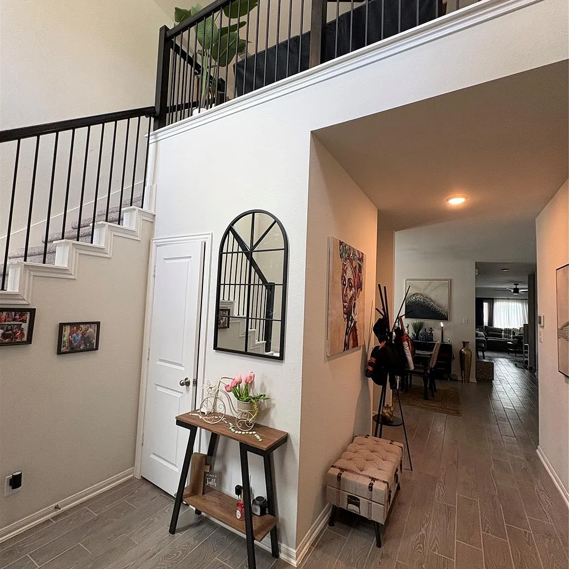 3 bed, 2.5 bath, 2261 sqft, $2,999 — Photo 3