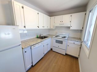 130 Columbus Pl #2, Stamford, CT 06907