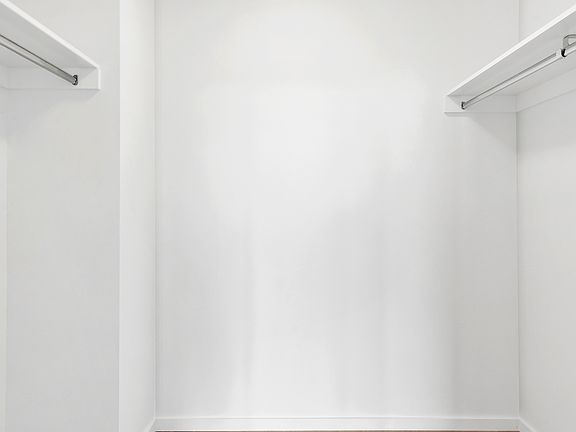 5th image of 415 Red Hook Ln APT 14B