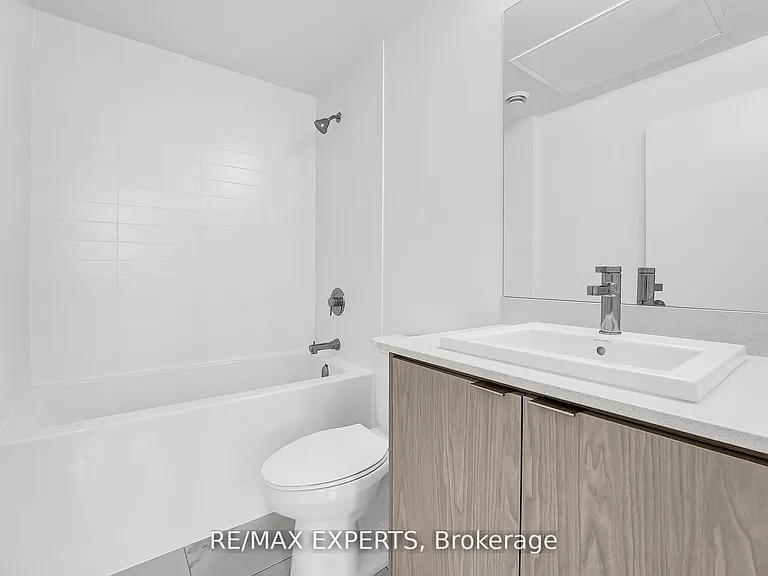 55 Duke St W #502 — Photo 24