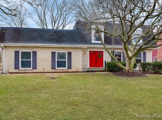 9S706 William Dr, Burr Ridge, IL 60527