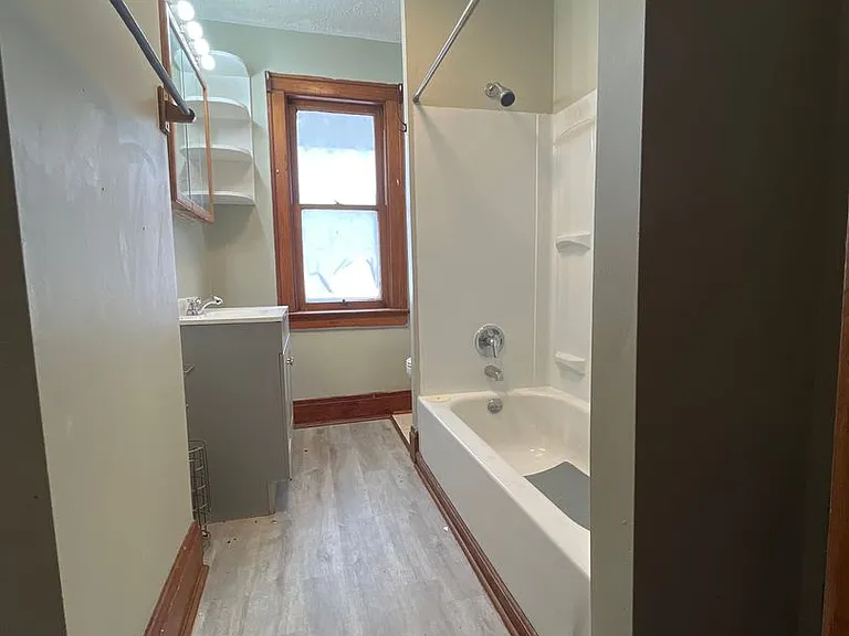 58-60 N Ogden Ave — Photo 22