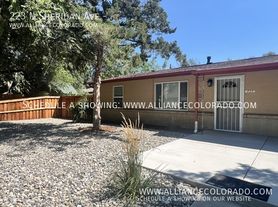 223 N Sheridan Ave, Colorado Springs, CO