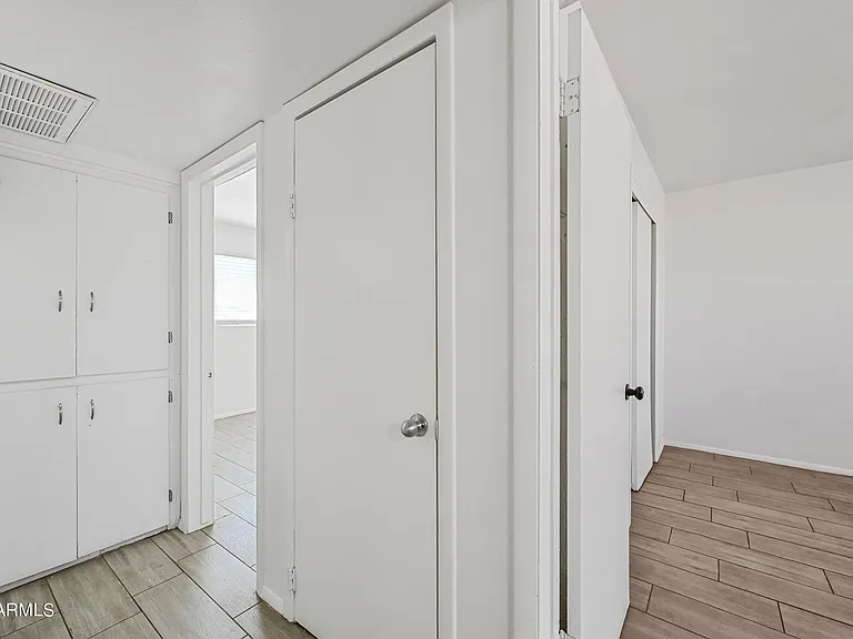 903 N 22nd Pl — Photo 11