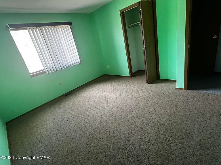 509 Wales Ct — Photo 14