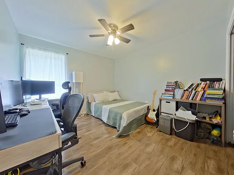 644 Carnathan Ct — Photo 9