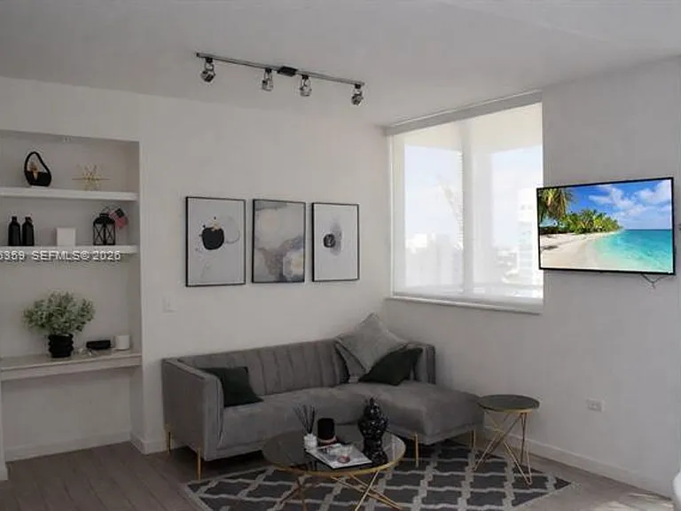 999 SW 1st Ave #CU-2214 — Photo 4