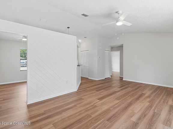 5th image of 1124 Wyoming Dr SE