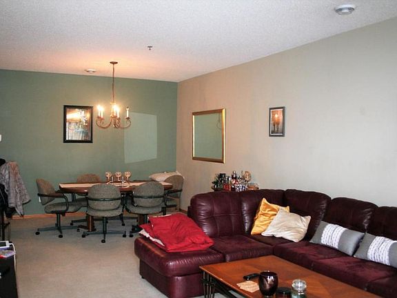 2nd image of 726 Maple Hills Dr APT B
