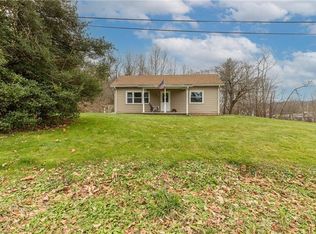 400 Market St, Georgetown, PA 15043