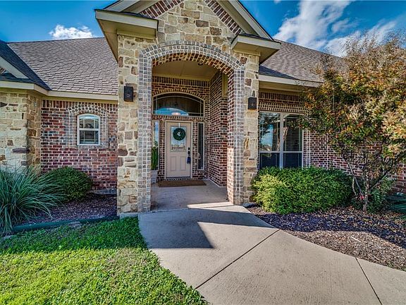 2nd image of 4431 Parker Ln