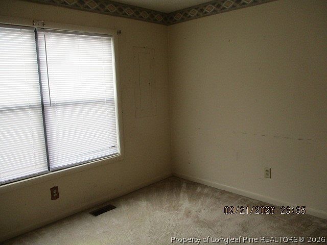 10th image of 128 Villa Dr