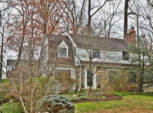 8307 Woodhaven Blvd, Bethesda, MD 20817