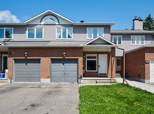 79 Hunters Glen Cres, Ottawa, ON K1T3R1