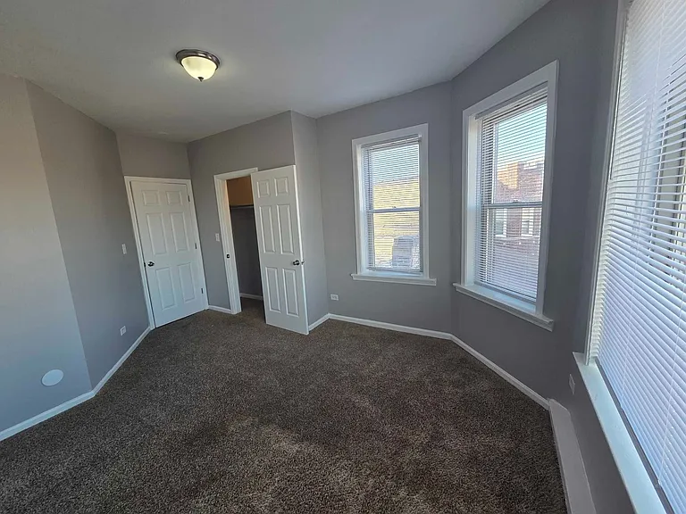 7932 S Saint Lawrence Ave — Photo 2