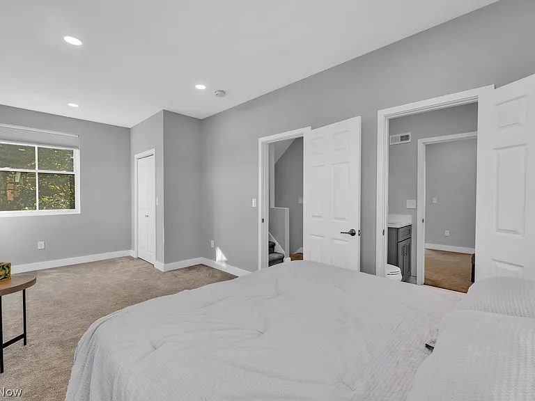 2702 Bridge Ave — Photo 33