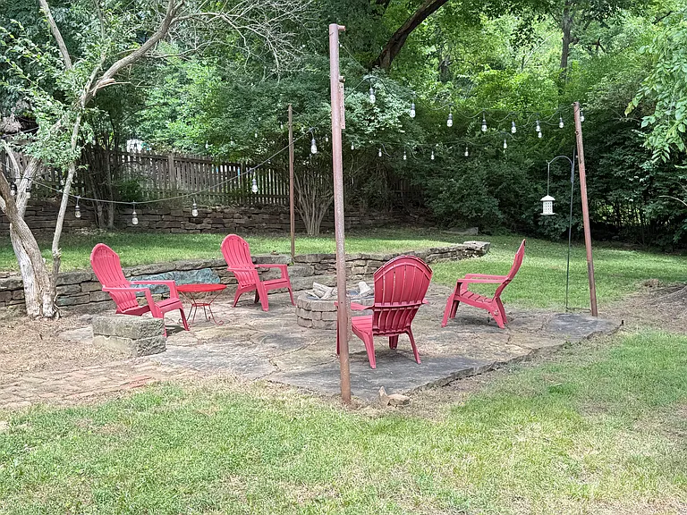 224 S Church Ave — Photo 36