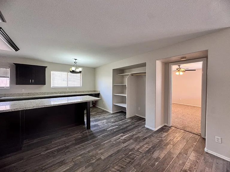 9138 W Ross Ave — Photo 43