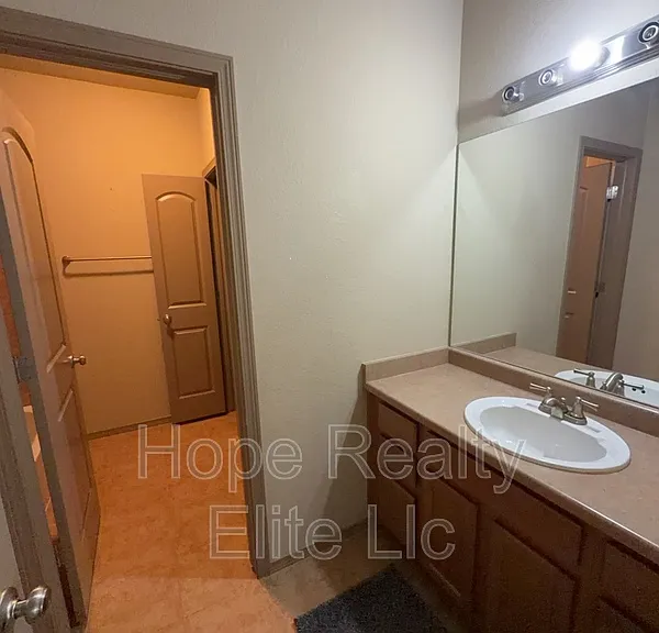 10931 Glen Canyon Dr — Photo 25