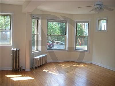 4th image of 2453 N Spaulding Ave #32733