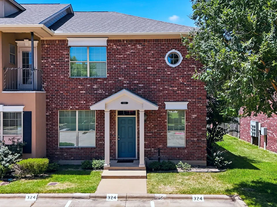 324 Forest Dr