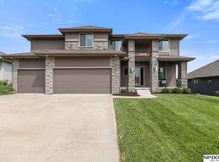 18918 Boyd St, Elkhorn, NE 68022