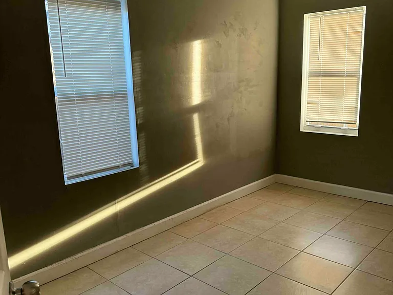 717 S B St #715 — Photo 4