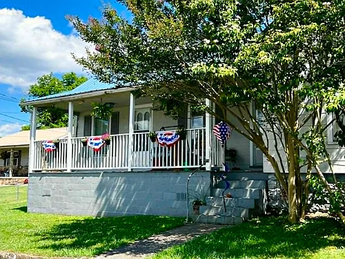 307 E Spring St #1 Photo 1