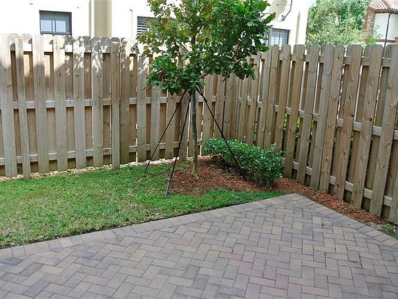 5th image of 8432 Blue Cove Way