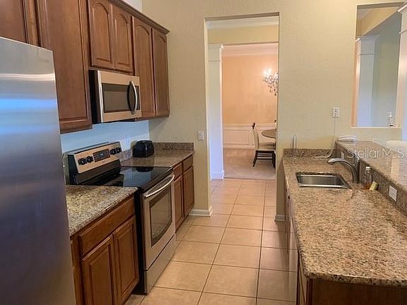 5th image of 5024 Shoreway Loop #402