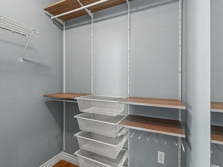 Walk-in closet